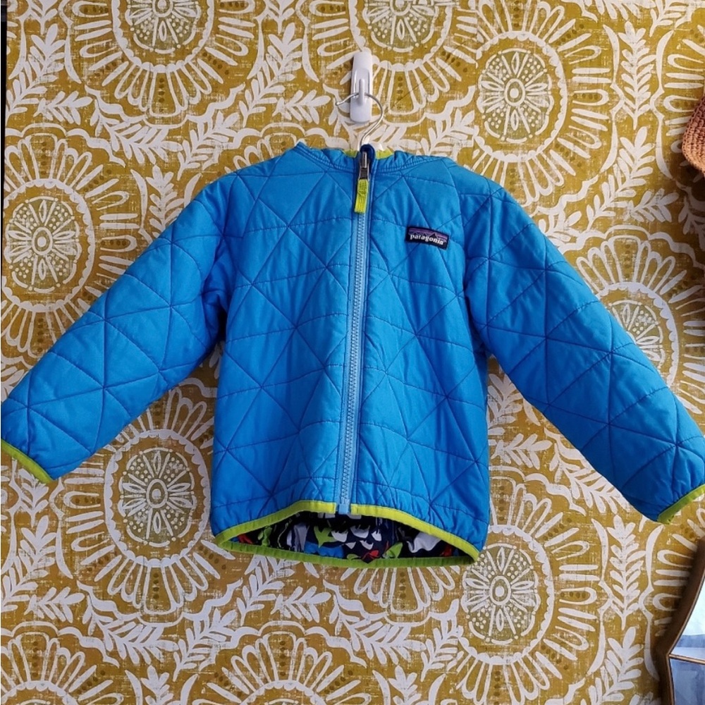 Patagonia 2t reversible puffer coat
